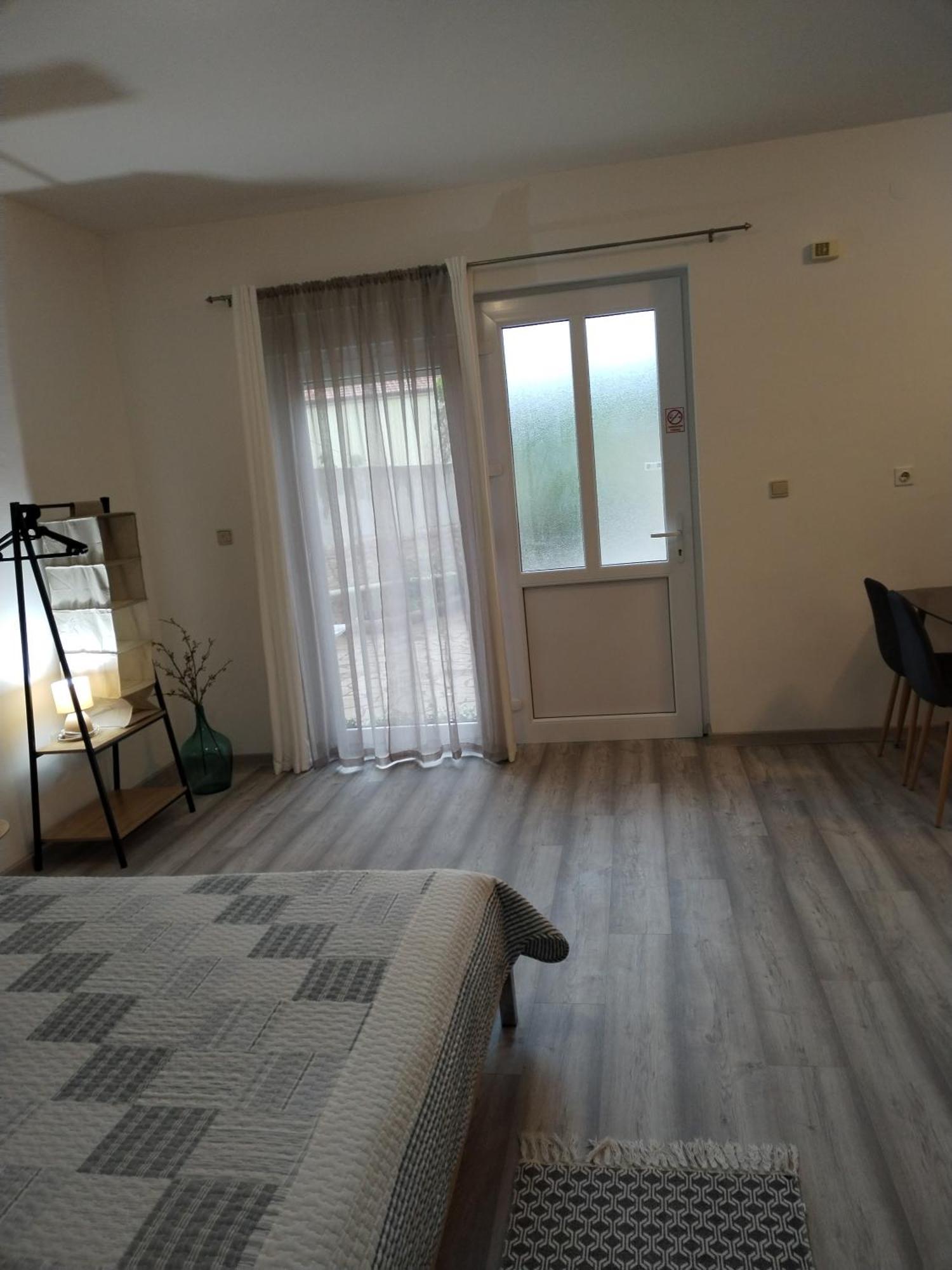 Apartments Mirijana Pula Exterior photo